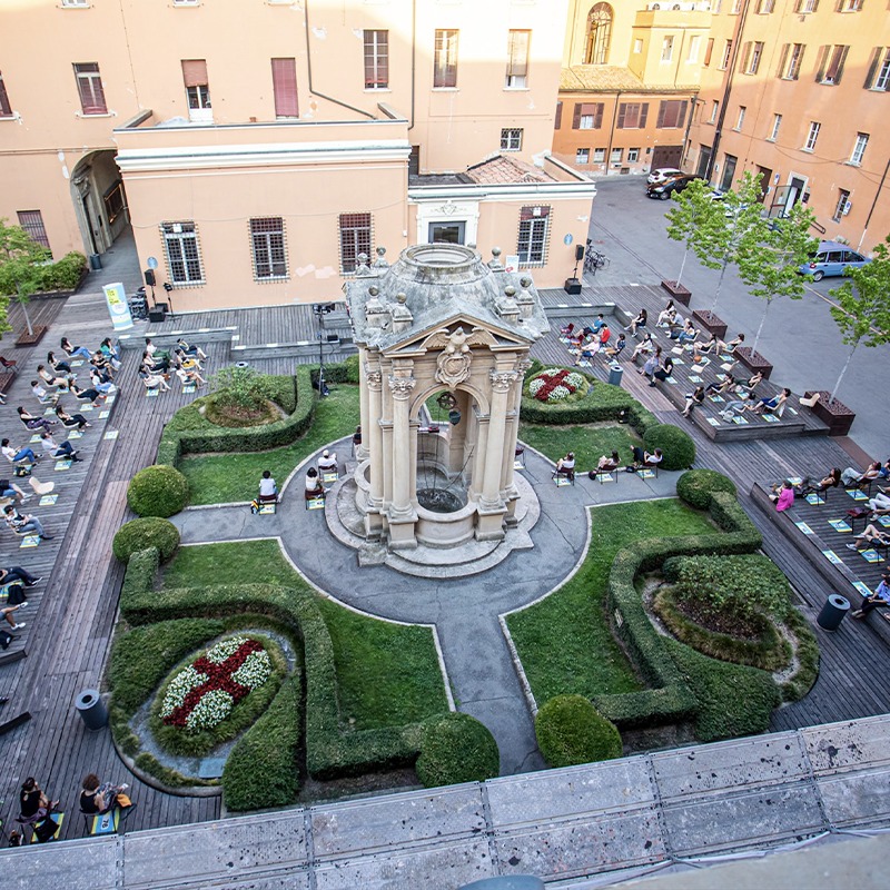 Fondazione IU Sede Piazza Maggiore Fondazione IU Sede Piazza Maggiore